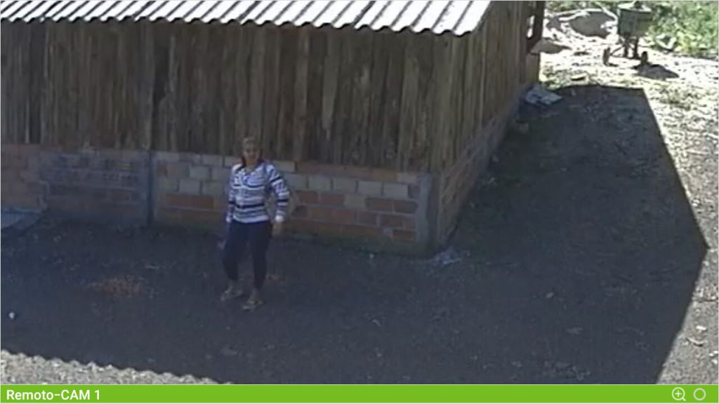 Última imagem da jovem que está desaparecida desde o início da semana.