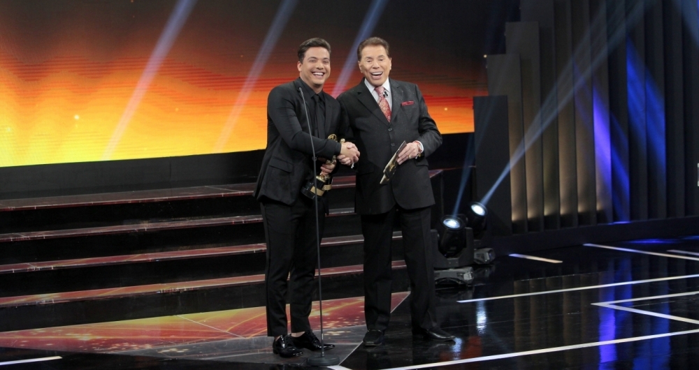 1_wesley_safad_uo_com_silvio_santos_foto_lourival_ribeiro_sbt__25_-6001114