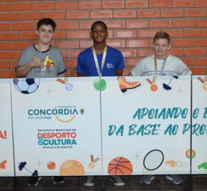 Jogos Escolares da Região do Vale do Araranguá já tem campeões no xadrez,  tênis de mesa e atletismo - ACN - Agência Catarinense de Notícias