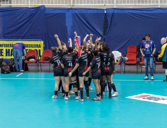 ARUJÁ, SP - 20.12.2020: FINAIS DA LIGA NACIONAL DE HANDEBOL 2020 - Awards.  The day came for the grand final of the National Men's Handball League  2020, with EC Pinheiros x Taubaté