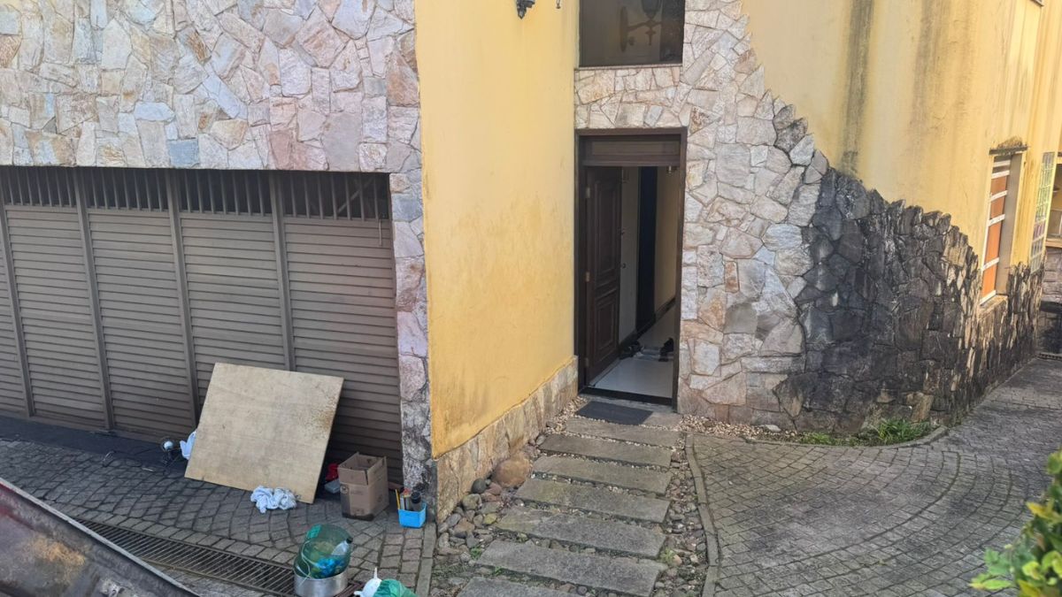 O homem de 49 anos matou a esposa, de 40 anos, e dois enteados menores de 18 anos, e ainda atirou na sogra, que sobreviveu.