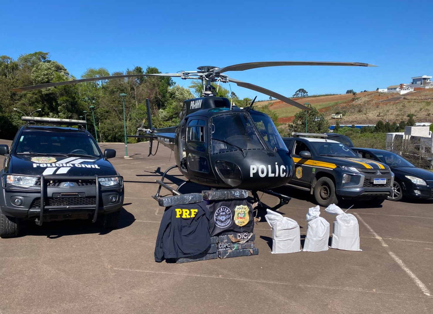 Ação conjunta da PRF e Polícia Civil apreende maconha