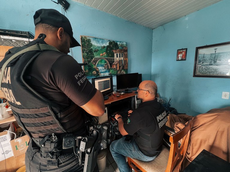 Polícia Federal prende acusado de armazenar cenas de abuso