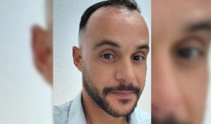 Professor é morto a tiros dentro do próprio carro em SC