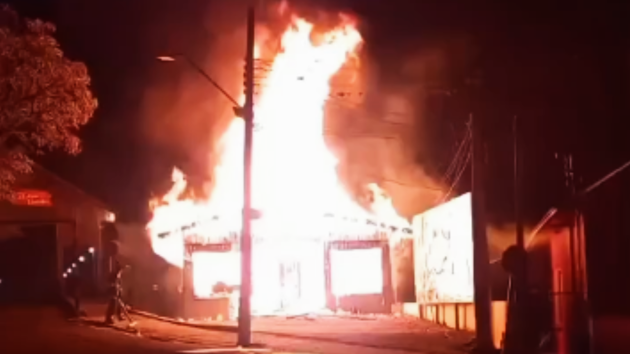 Incêndio é registrado no centro de Caçador, no meio-oeste