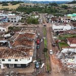 Governo do Paraná propõe ajuda direta a famílias vítimas do tornado