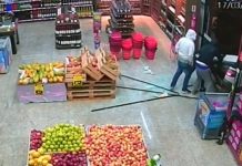 Furto em supermercado em Xaxim: PM recupera cofre prende três