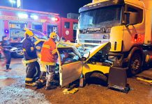 Motorista fica gravemente ferido após colisão entre carro e carreta na BR-153 em Concórdia