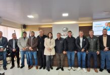 Produtores de leite articulam criação de entidade estadual para fortalecer o setor em SC