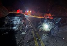 Colisão entre dois carros deixa quatro feridos em Vargem Bonita
