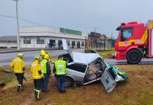 Motorista fica gravemente ferido após sair da pista e bater em barranco na BR-282 em Xanxerê