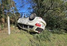 Família escapa ilesa após capotamento na SC-150, em Capinzal