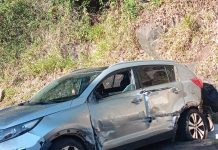Bombeiros Voluntários de Irani atendem colisão entre carro e dois caminhões na BR-153